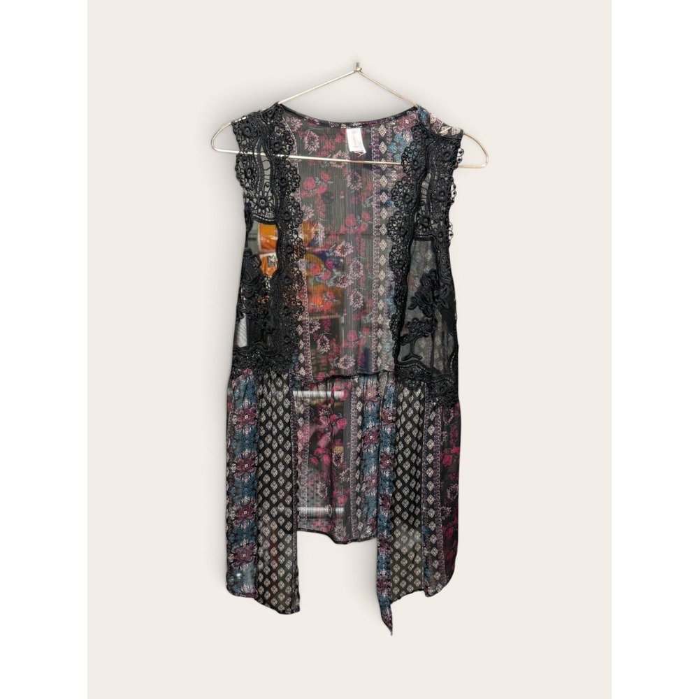 No Boundaries Black Floral Geometric Lace Trim Sheer Kimono Vest Sleeveless EUC